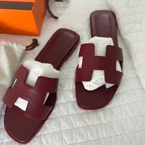Hermes Oran Sandal Rouge H Burgundy . it’s not available on the website anymore.